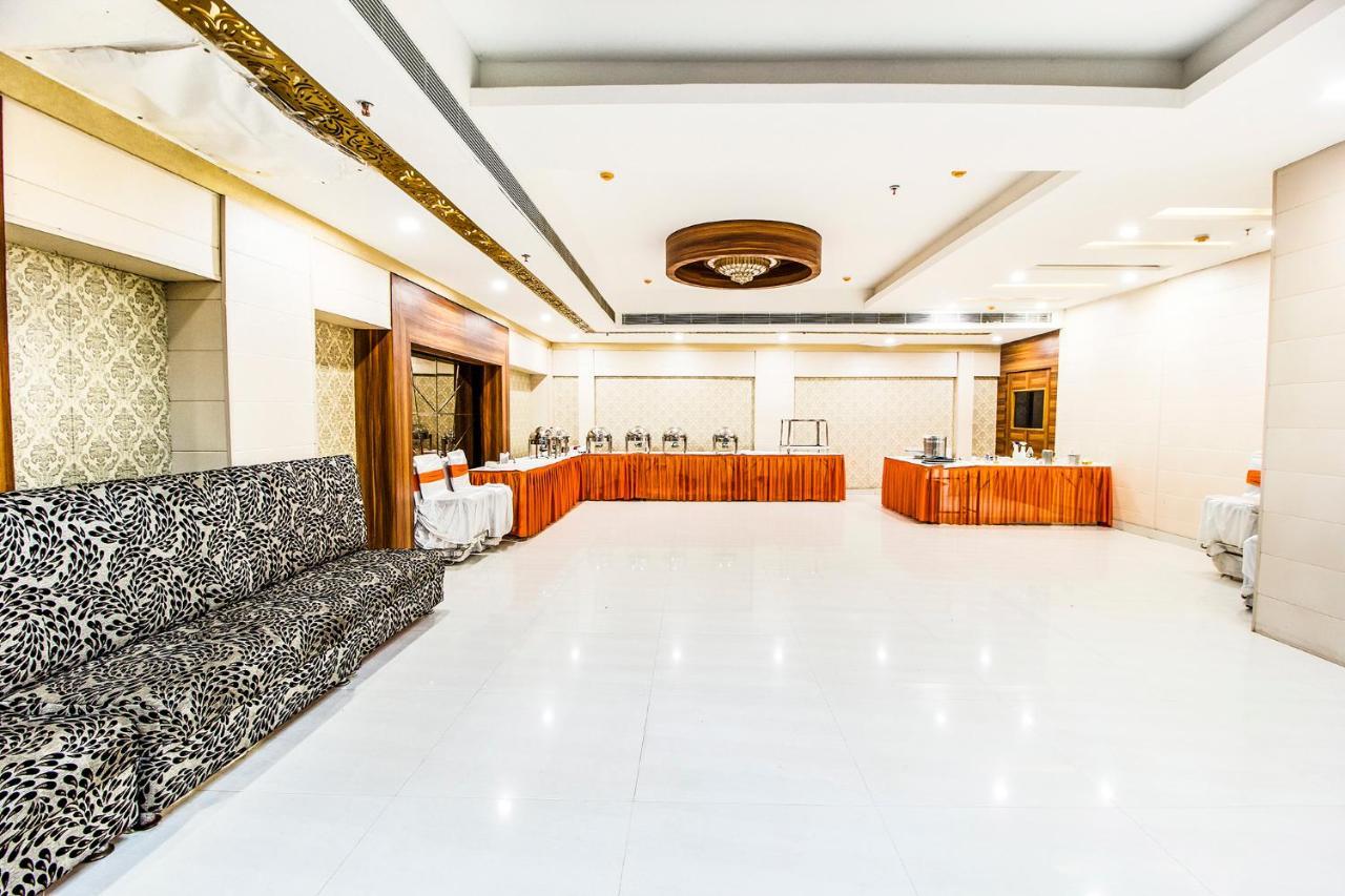 Chandīgarh Fabhotel Le Monarque מראה חיצוני תמונה
